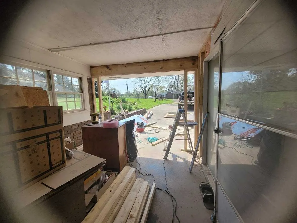 Air movers and dehumidifier for Water Mitigation Services in Sumner